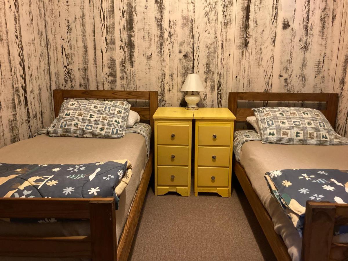 Musky Joe'S Twin Pines Resort New Post Exteriör bild