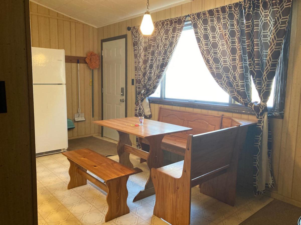 Musky Joe'S Twin Pines Resort New Post Exteriör bild