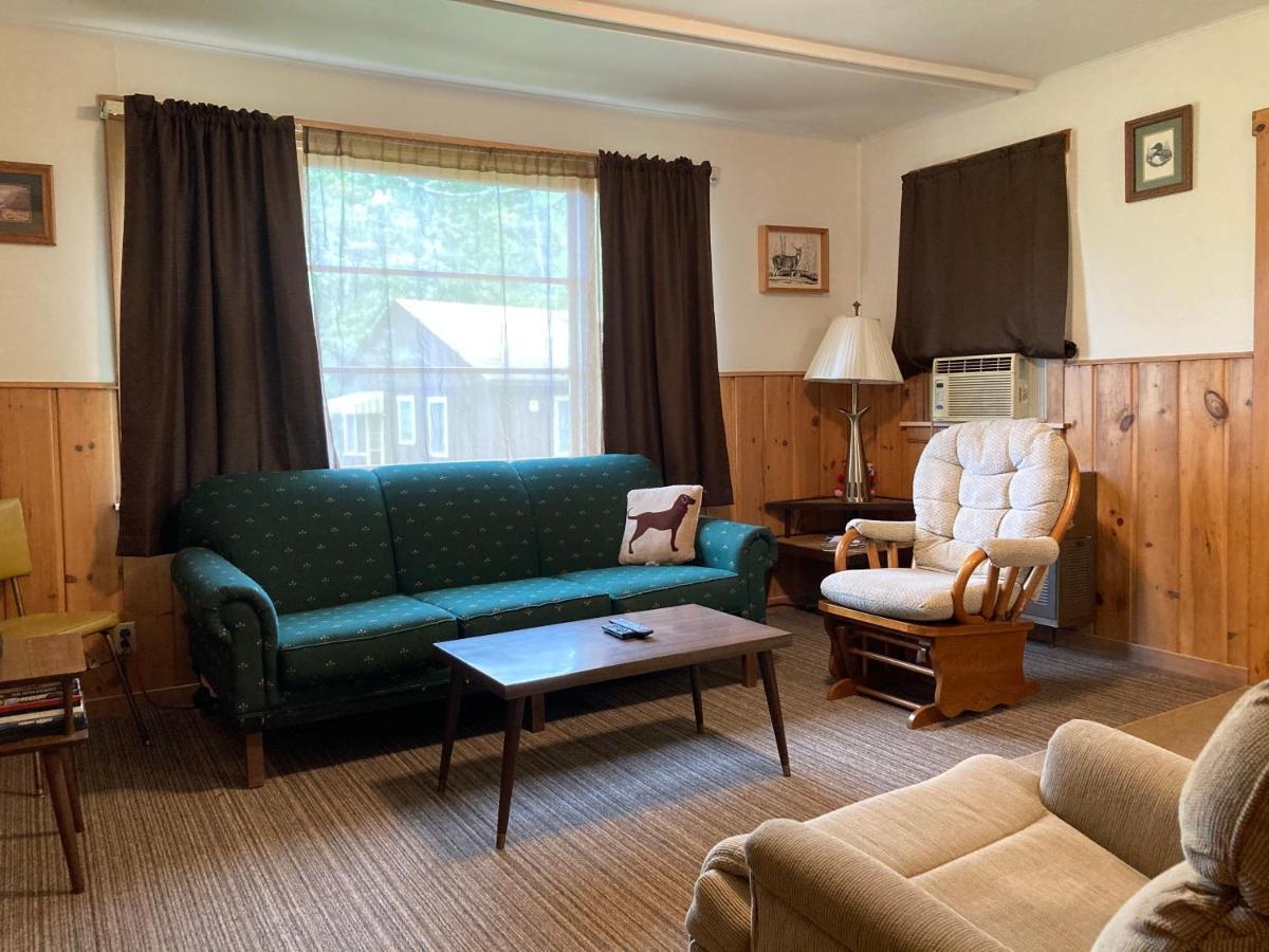Musky Joe'S Twin Pines Resort New Post Exteriör bild