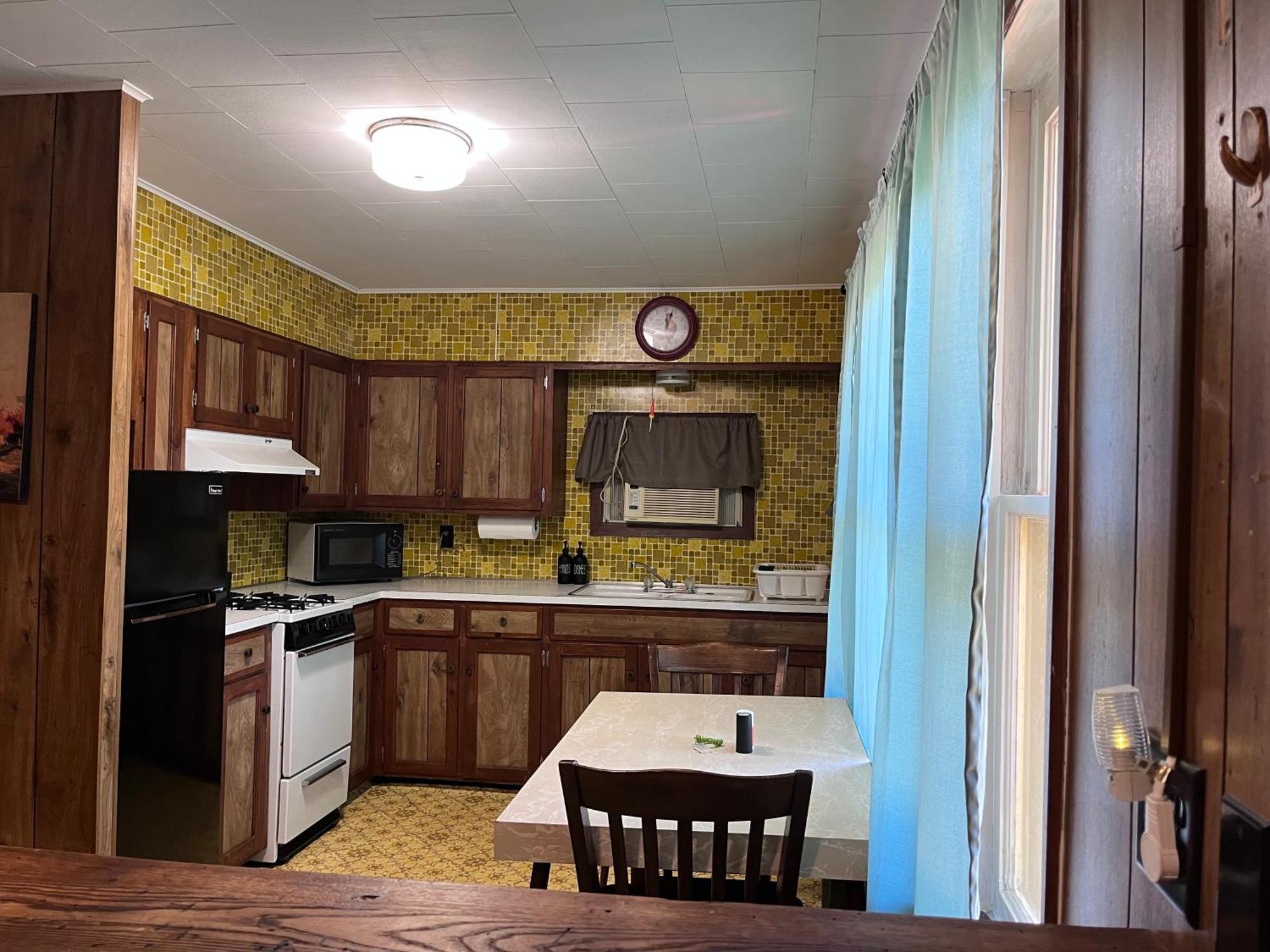 Musky Joe'S Twin Pines Resort New Post Exteriör bild