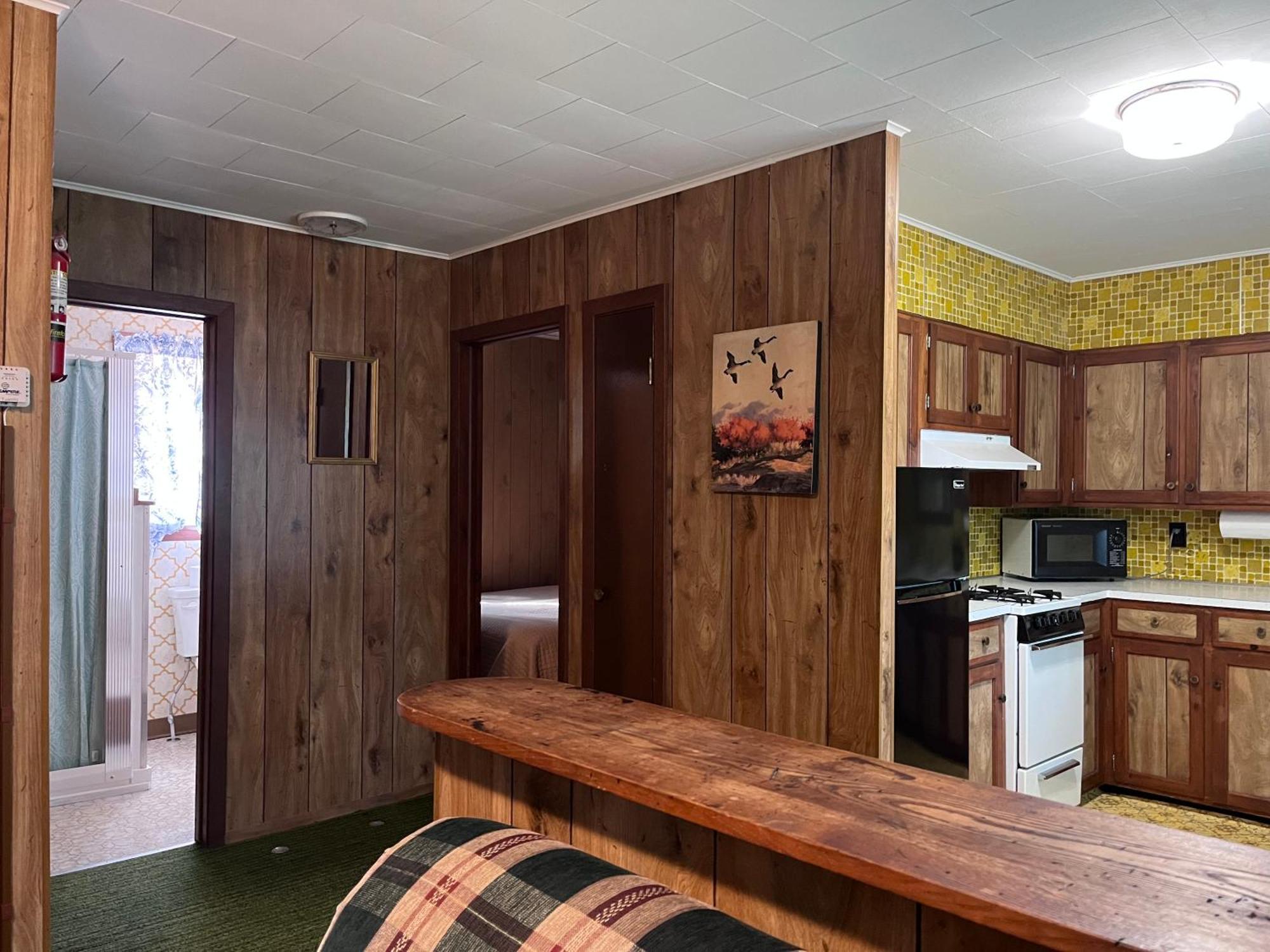 Musky Joe'S Twin Pines Resort New Post Exteriör bild